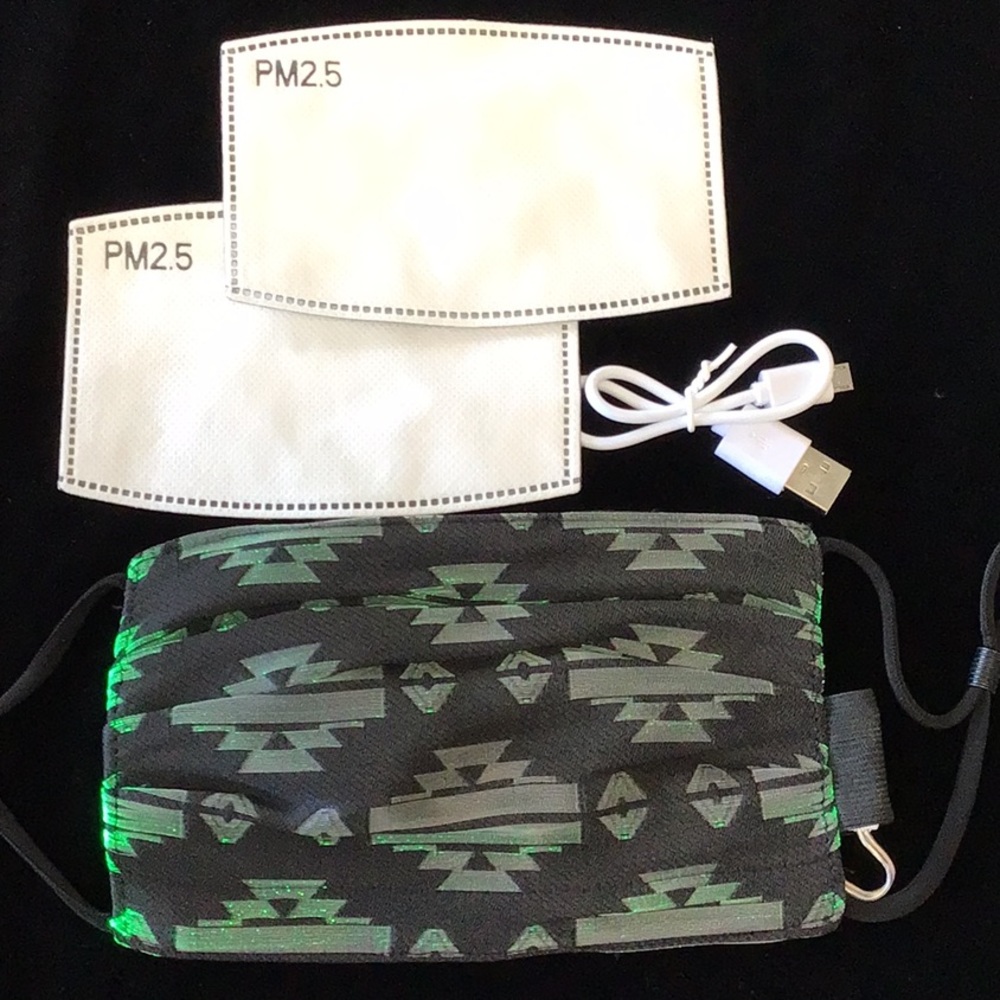 LED Mask - Picture 3 of 8